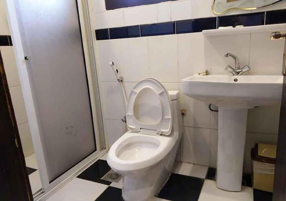 Фото El Ghobishi Hotel Suites