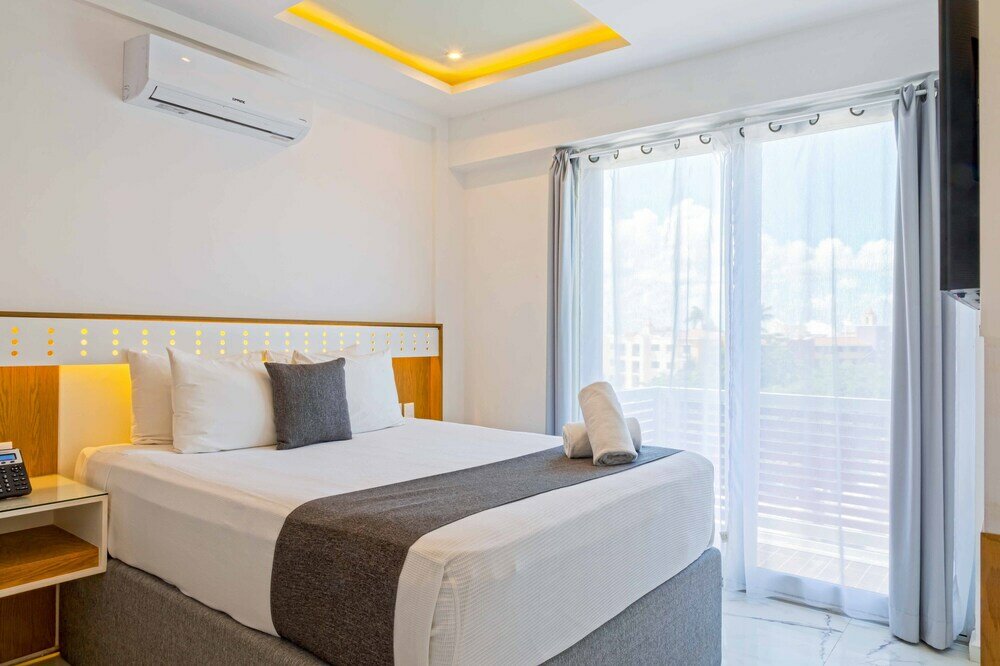 Фото Luxury Apartments Pool & Jacuzzi