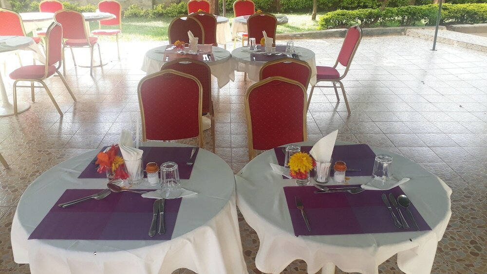 Фото CountryView Hotel