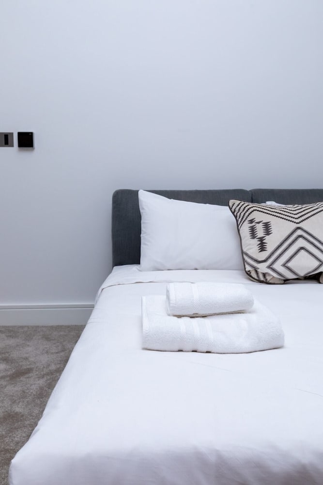 Фото Central and Unique 1 Bedroom Mews House in Mayfair