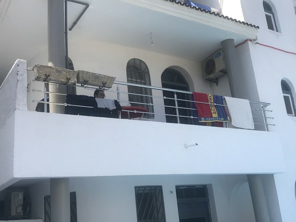 Фото Too Many Suites