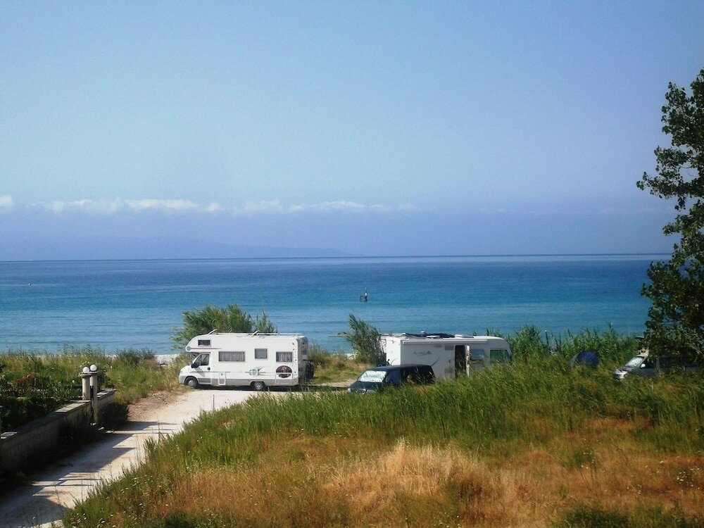 Фото Calypso Luxury Studios