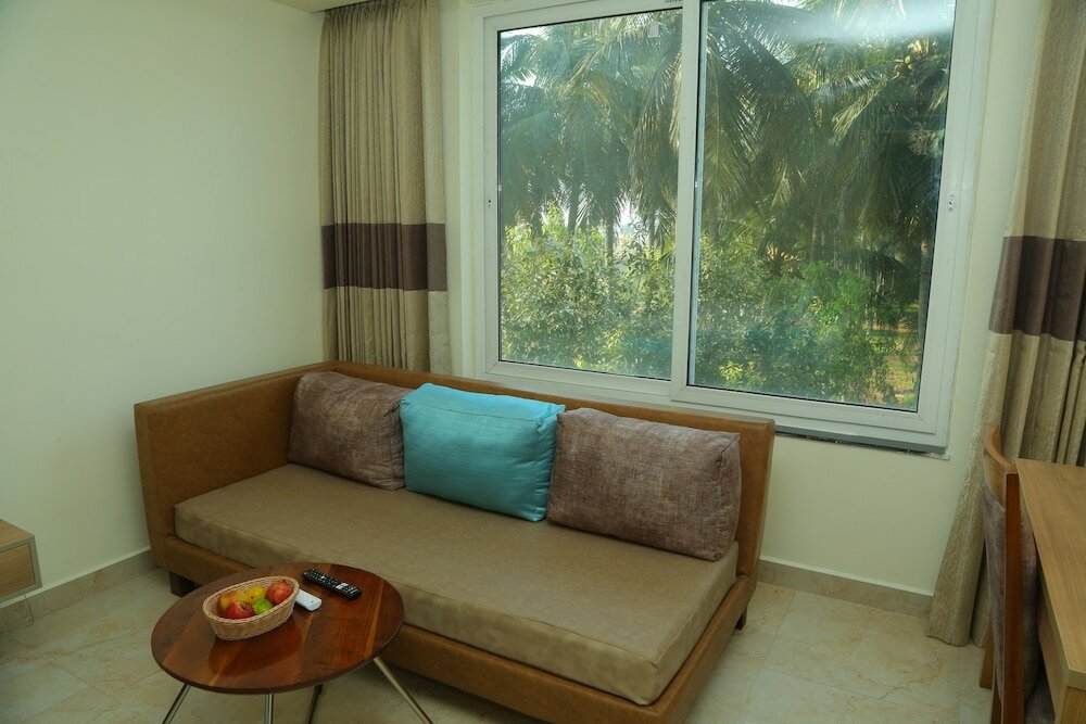 Фото Misty Ocean-A Bergamont Group of Hotels