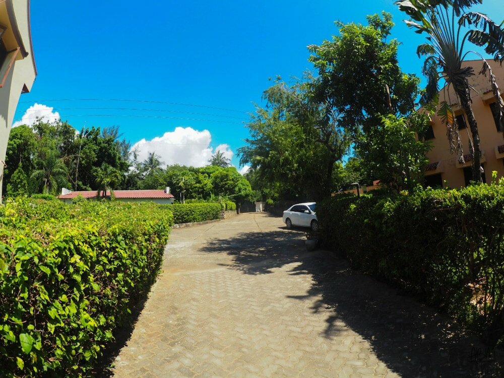 Фото Mtwapa Luxury Apartments by Chh