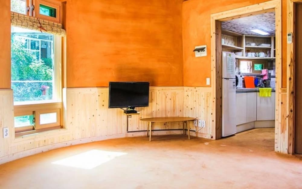 Фото Yeosu Hayanjeongwon Pension