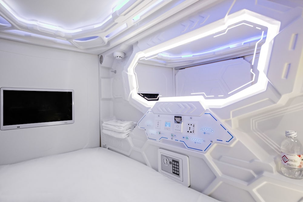 Фото AncyrA Capsule Hotel