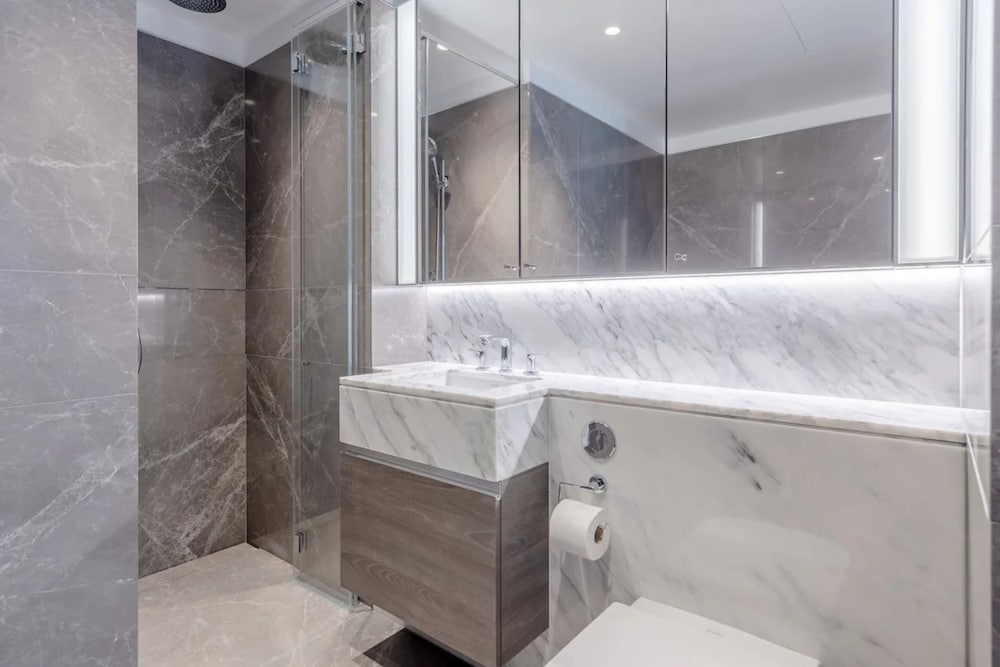 Фото Luxurious 2bd Flat by the River - Vauxhall