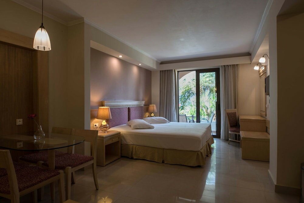 Фото Okeanis Golden Resort