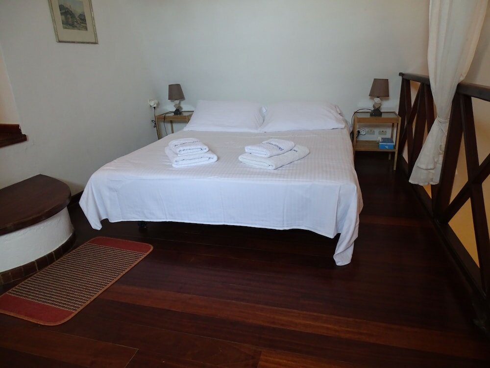 Фото Monolithos Villa