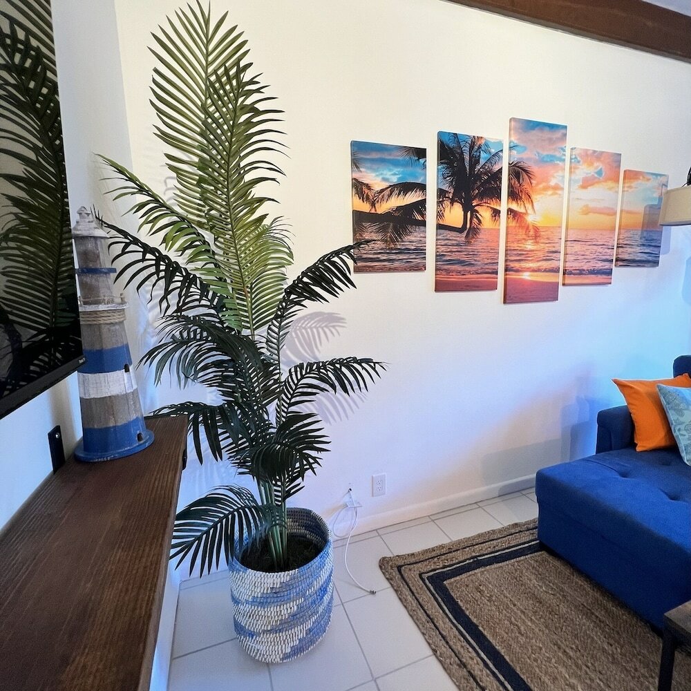 Фото Coco Bay Condos