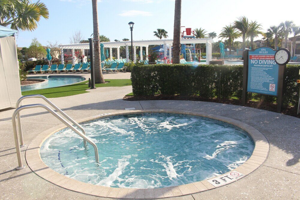 Фото Upscale Kissimmee Retreat