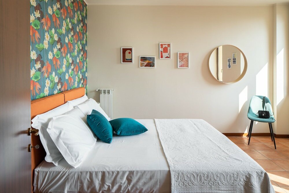 Фото Holiday Apartment 10- San Siro lake Como