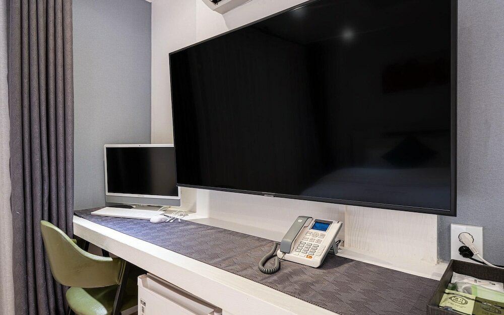 Фото Seocho Toad Hotel