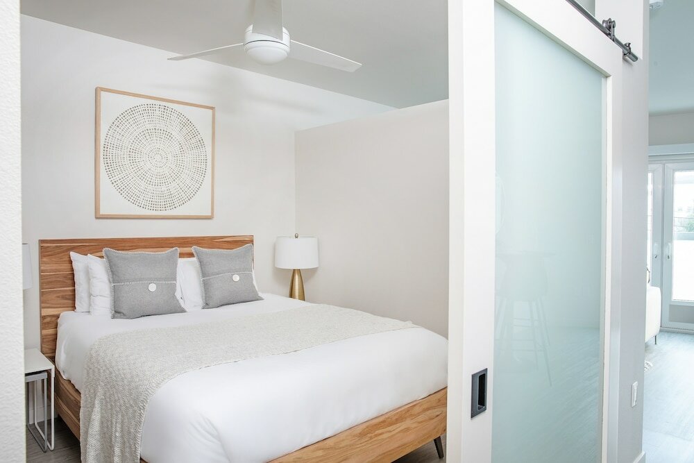 Фото Domicile Suites at Chroma Slu