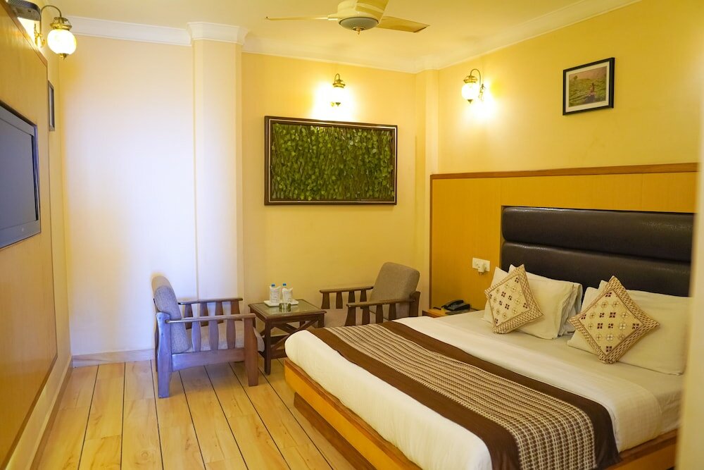 Фото Hotel Asian Plaza Dharamshala