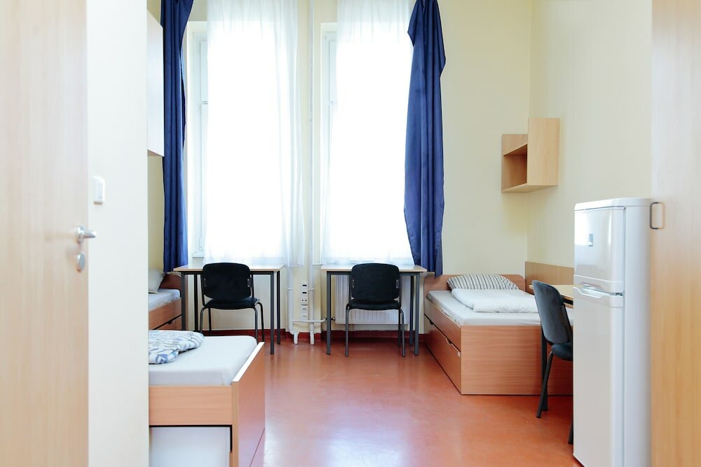 Фото Pop Up Hostels - Downtown