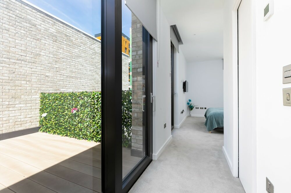 Фото Lt Greenwich 3 Bed Townhouse