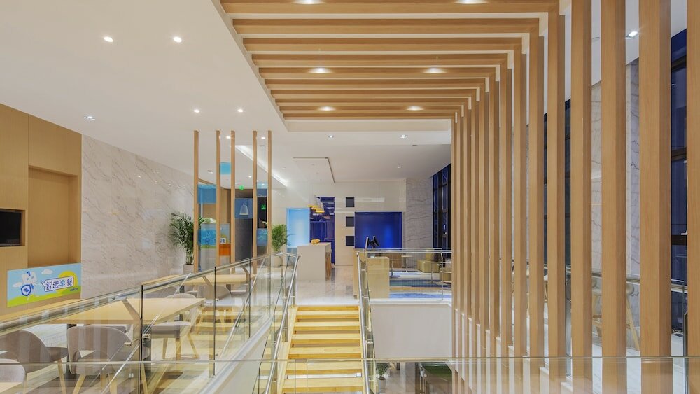 Фото Holiday Inn Express Qingdao West Coast, an Ihg Hotel