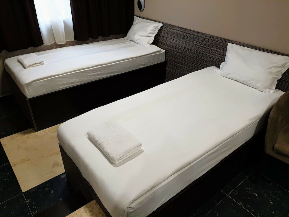 Фото Hotel Central