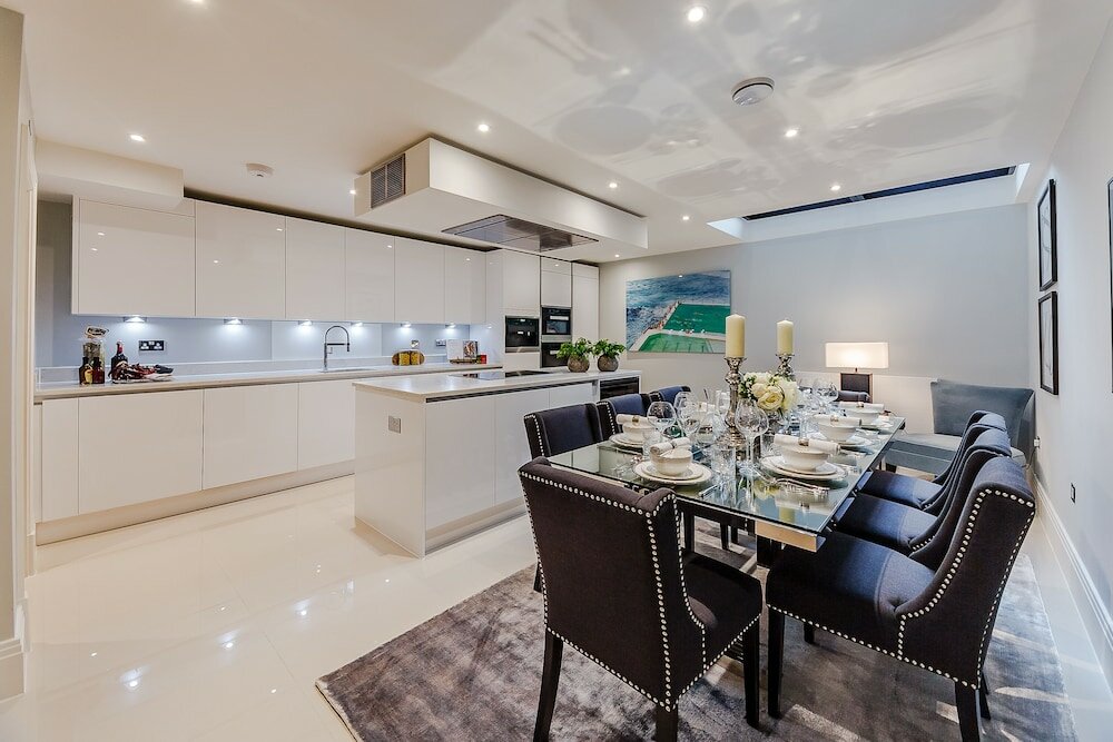 Фото Palace Wharf Apartments