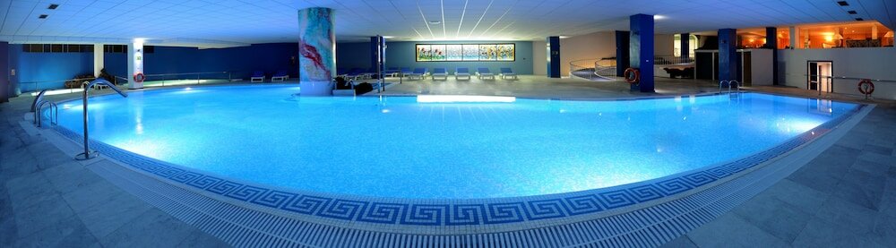 Фото Residencial La Quinta Park Suites