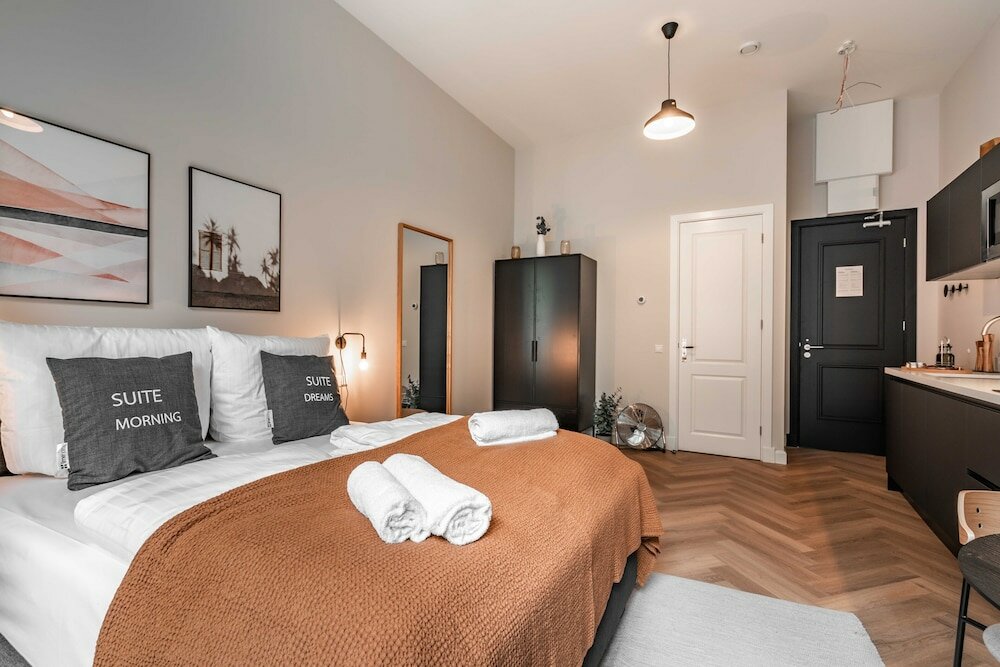 Фото Limehome Den Haag Keizerstraat