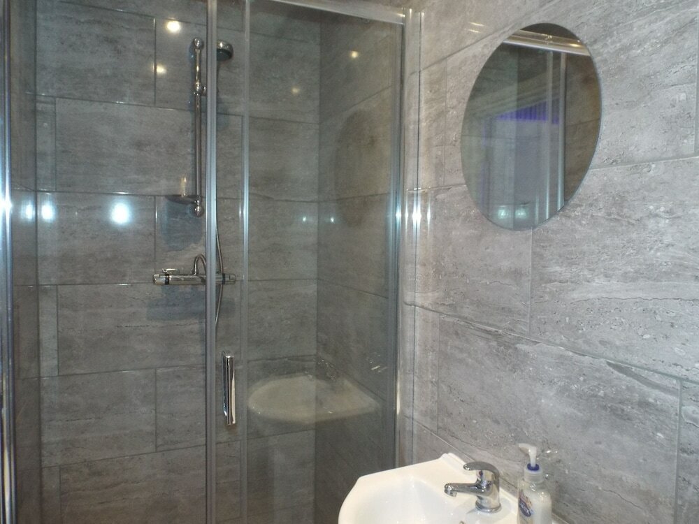 Фото The Pond House - Ensuite Rooms