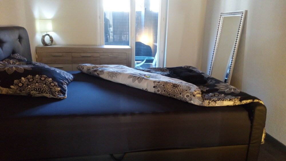 Фото 3 Bedroom Apartment at Lake Constance