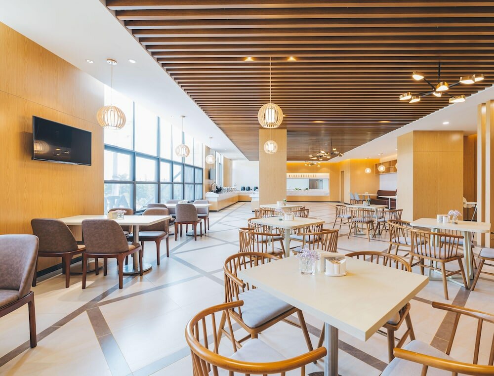 Фото Atour Hotel Gold Beach Qingdao