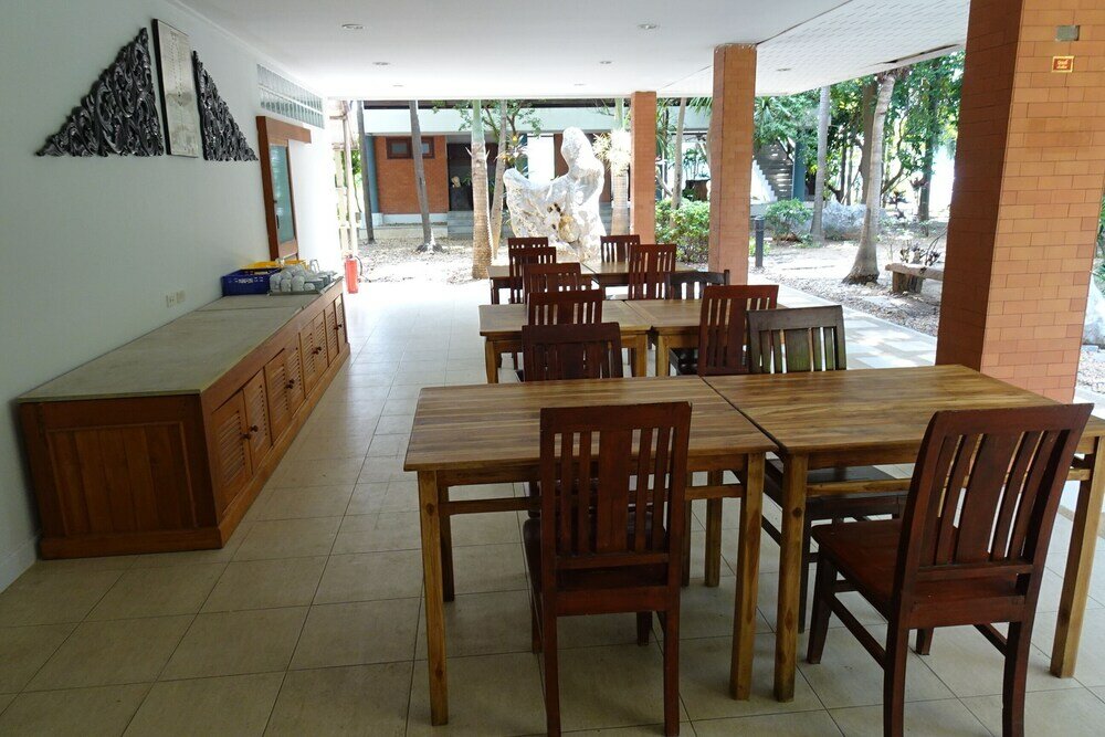 Фото West Wonder Riverside Resort