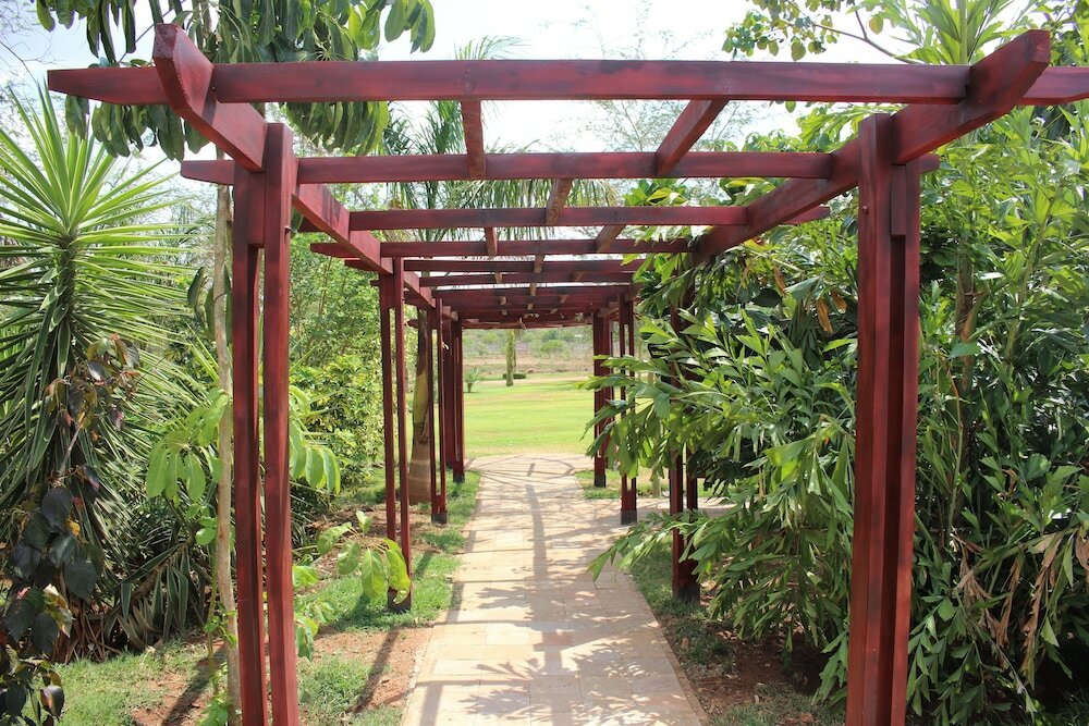 Фото Four Pillars Lodge Chilanga