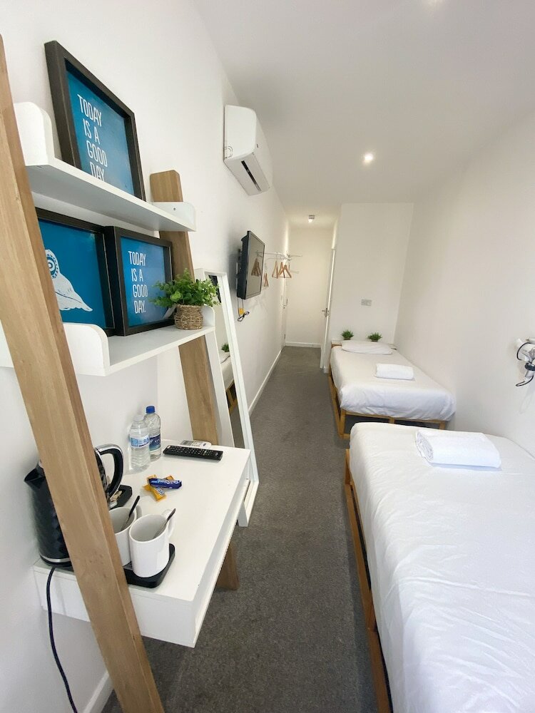 Фото Wembar Hotel