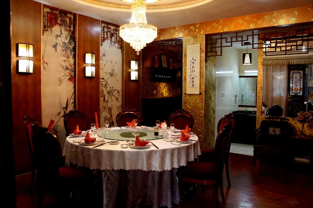 Фото Hong Shan Yi Hotel