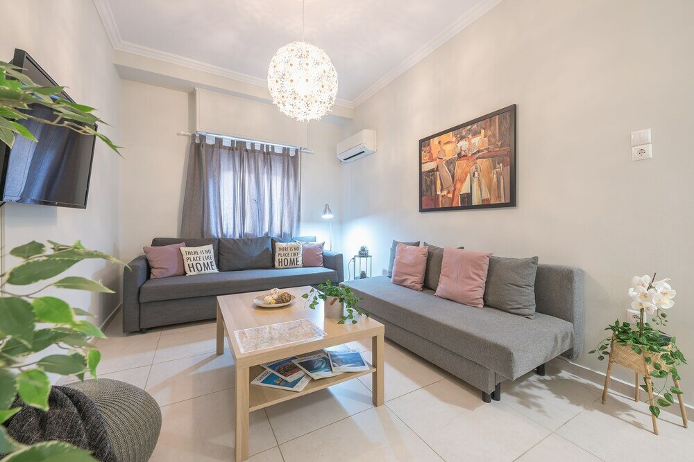 Фото Erythros Boutique Suite by Cloudkeys