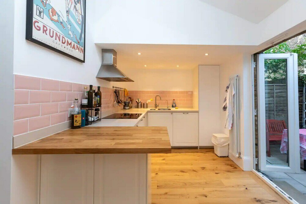 Фото Spacious and Vibrant 3bd House - Kentish Town