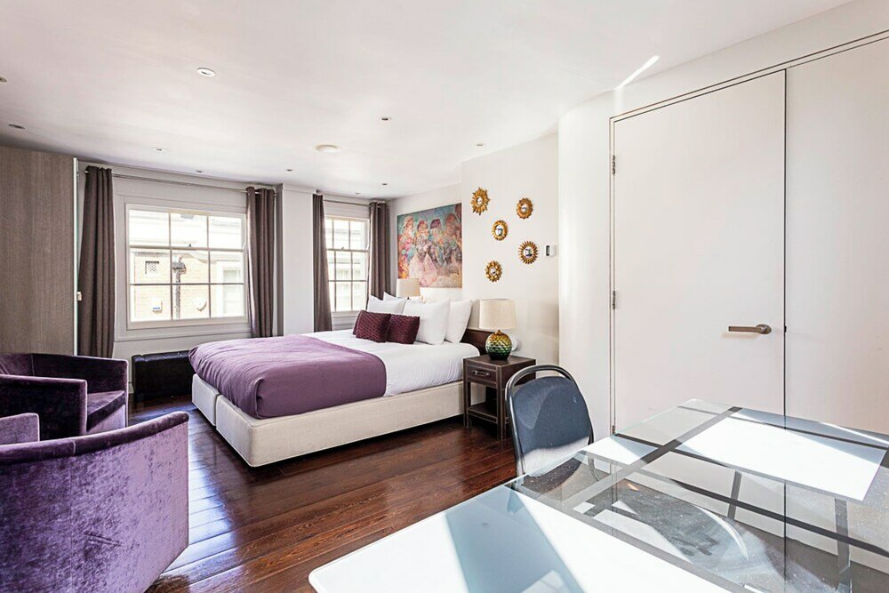 Фото Lavish Mews House - Notting Hill