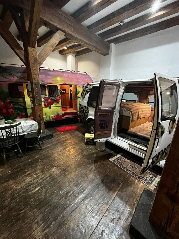 Фото Urban Van Glamping Riga
