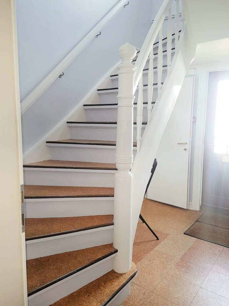 Фото Refurinn Reykjavik Guesthouse - Hostel