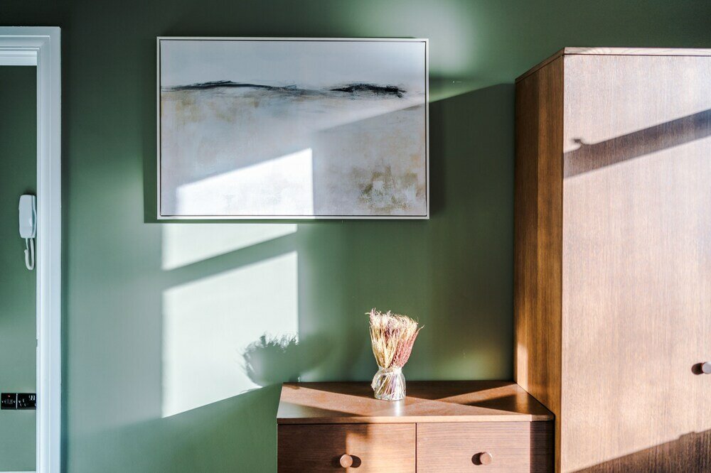 Фото Hilltop Serviced Apartments - Stockport