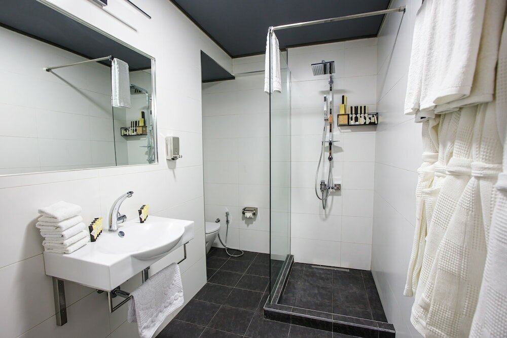 Фото The Phoenix Boutique Hotel