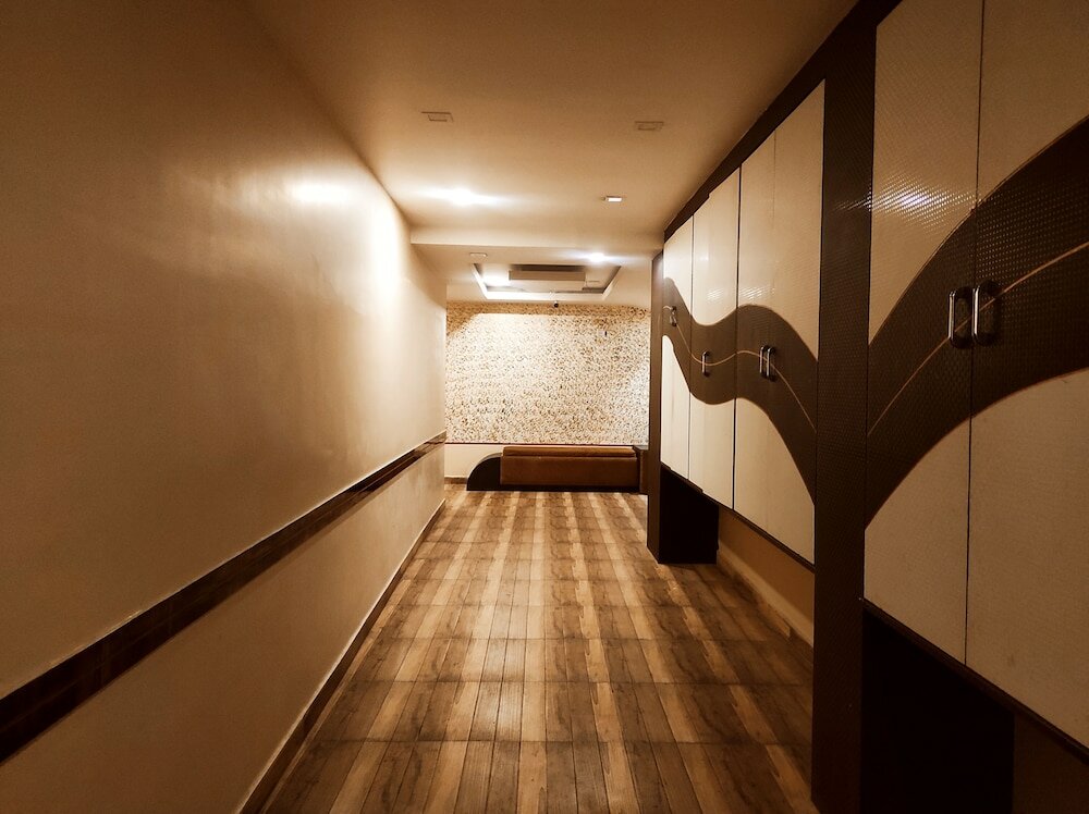 Фото Hotel Bhagwani Palace