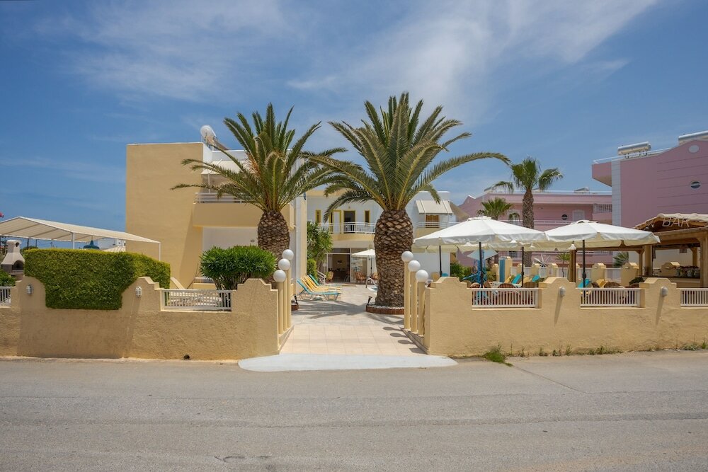 Фото Отель Cosmi Apartments