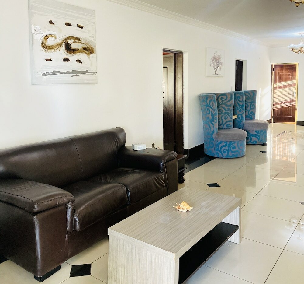 Фото Airport Royal Guest House