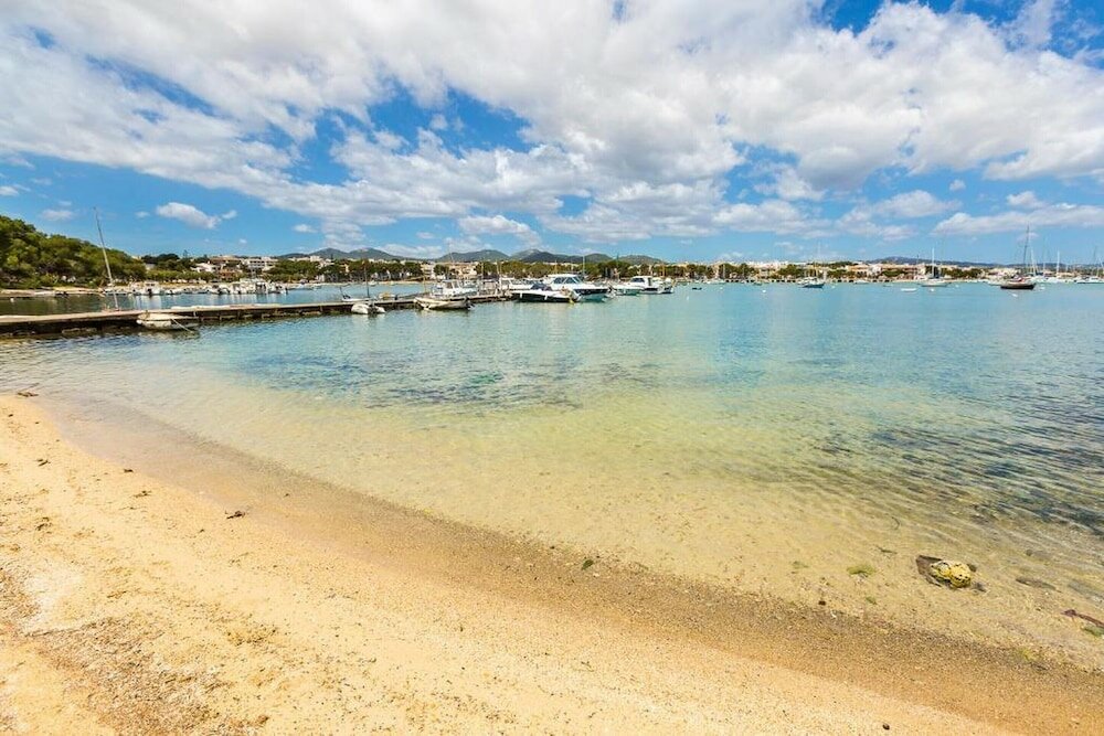 Фото Bella Maria Apartments & Pool Club