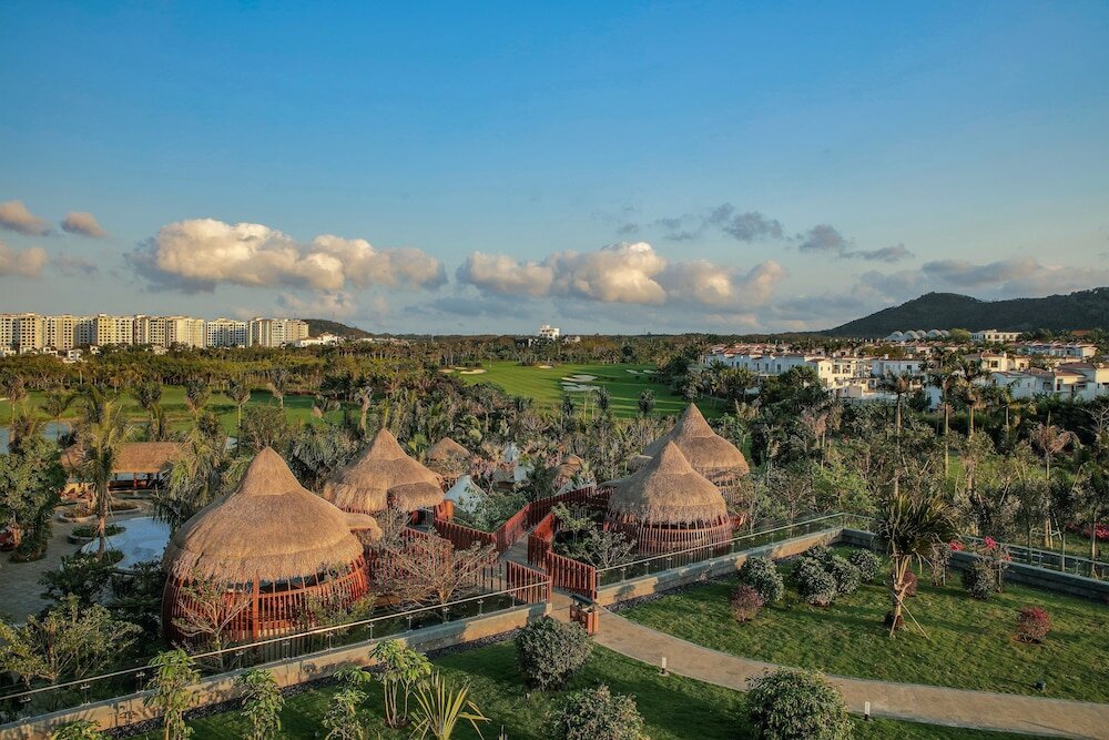 Фото Holiday Inn Resort Qionghai Guantang, an Ihg Hotel