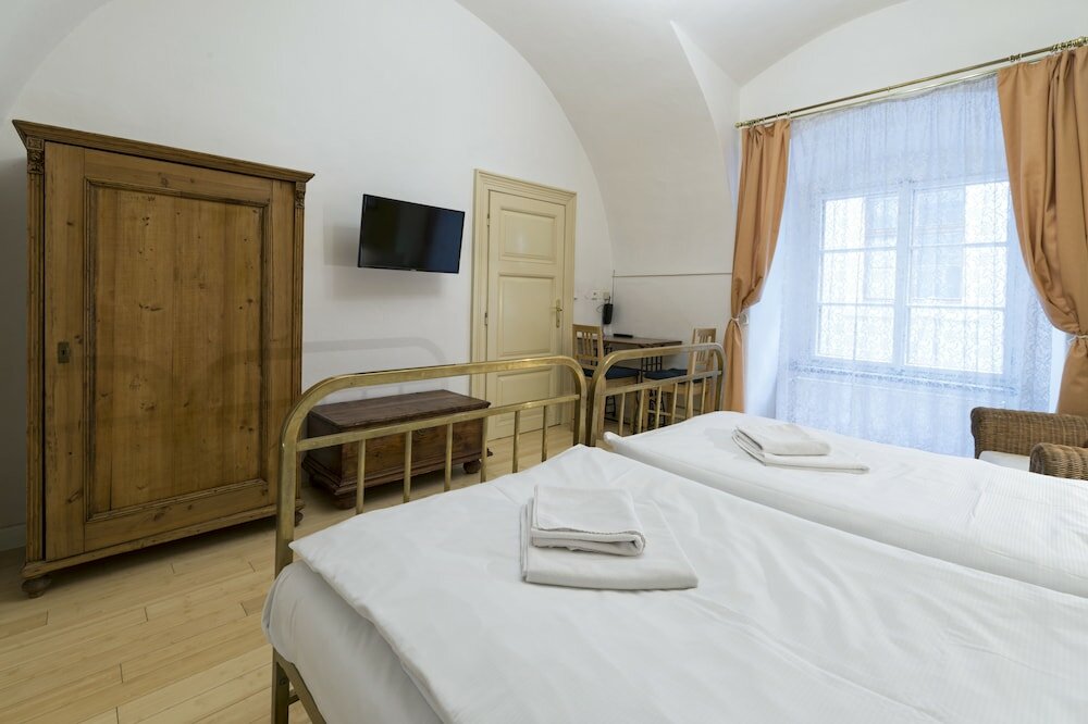 Фото Hotel U Zlateho Jelena