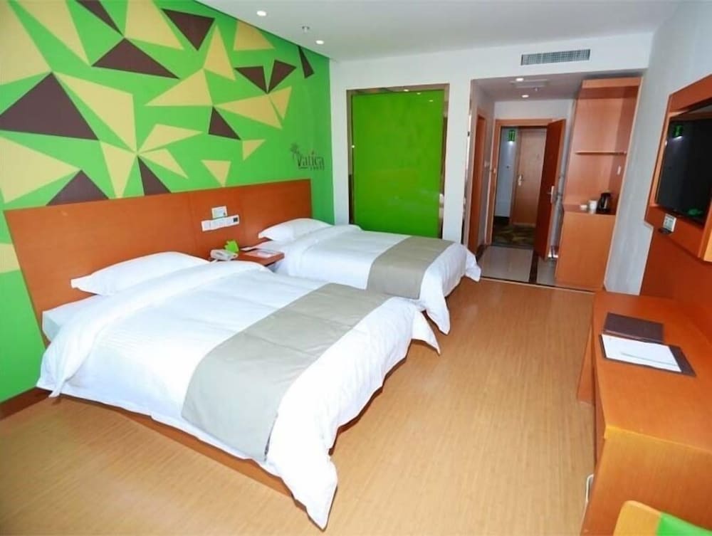 Фото Vatica Qingdao Licang Xiazhuang Hexie Plaza Hotel