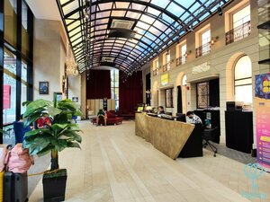 Гостиница Scarletz Suites Klcc by Mykey Global