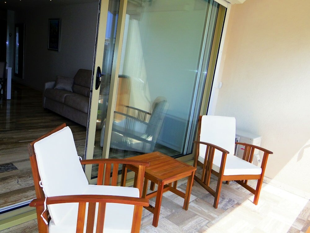 Фото 196091809632