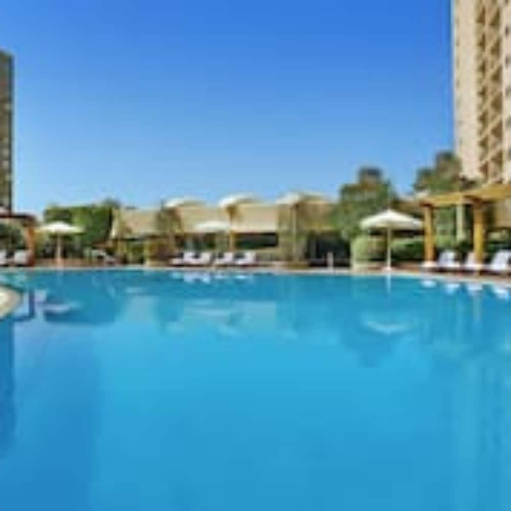 Фото Conrad Cairo